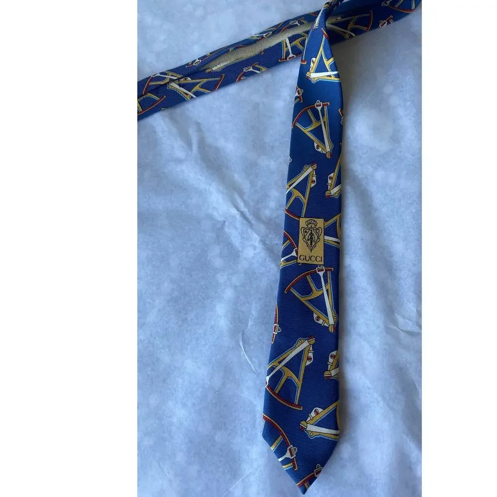 Gucci 100% Silk Made in Italy Men's Tie Sextant Print in Blue 58 x 3 3/4